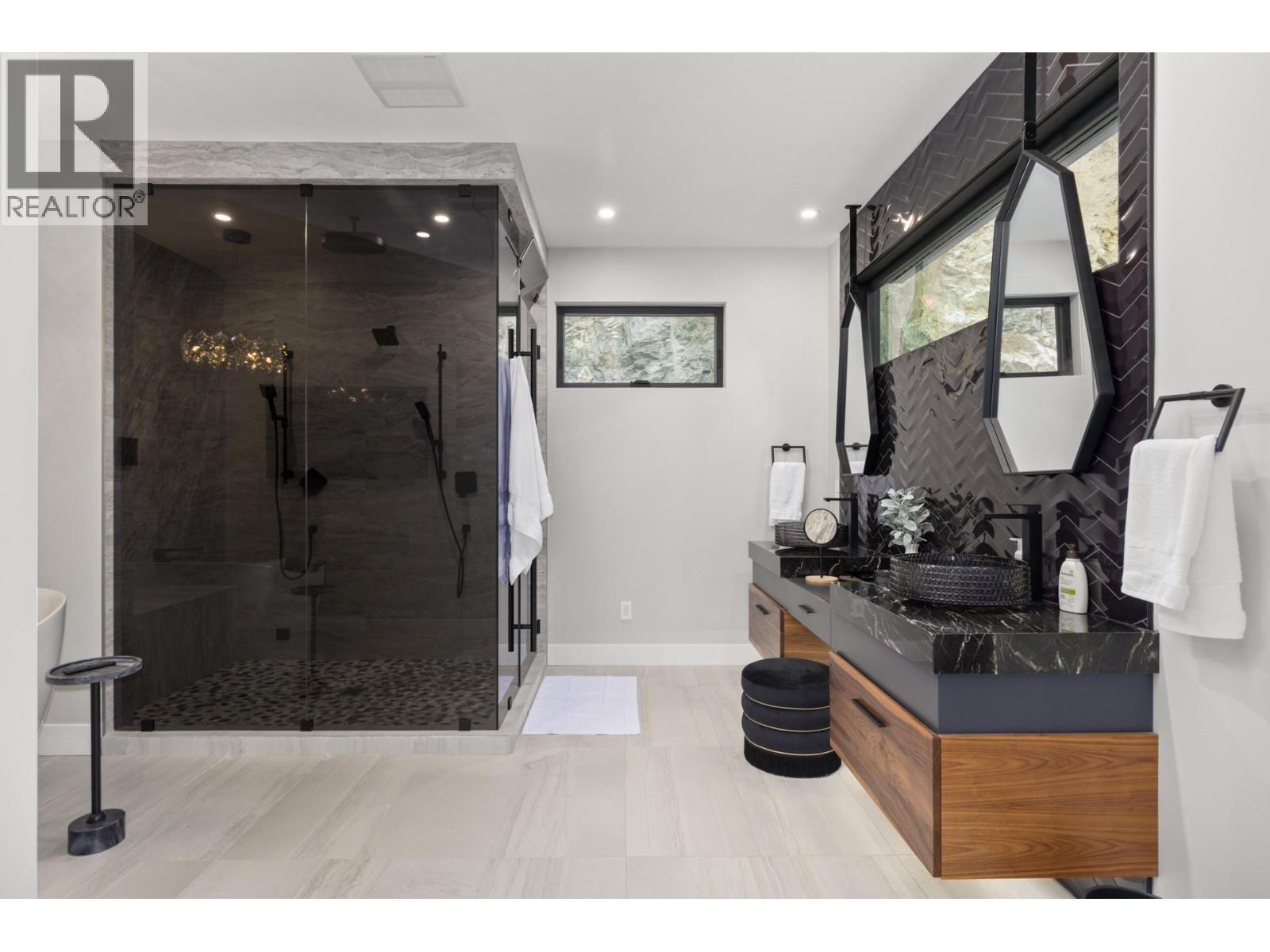 112 + 116 Sunset Boulevard, Vernon, British Columbia  V1H 1T7 - Photo 37 - 10364442