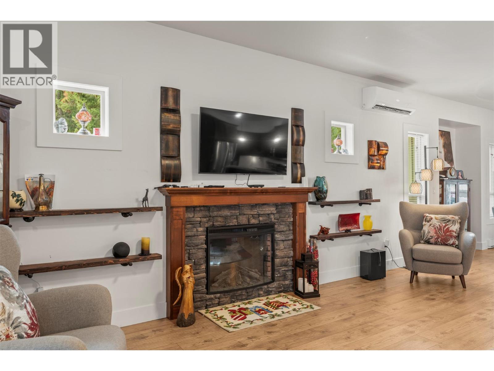 205 Falcon Avenue, Vernon, British Columbia  V1H 2A1 - Photo 10 - 10364338