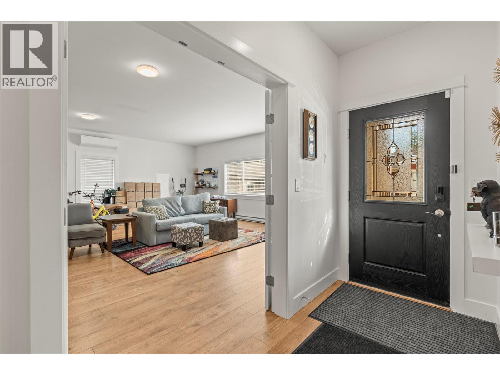 205 Falcon Avenue, Vernon, British Columbia  V1H 2A1 - Photo 3 - 10364338