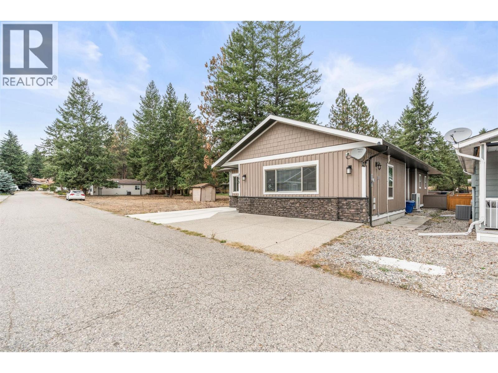 205 Falcon Avenue, Vernon, British Columbia  V1H 2A1 - Photo 42 - 10364338