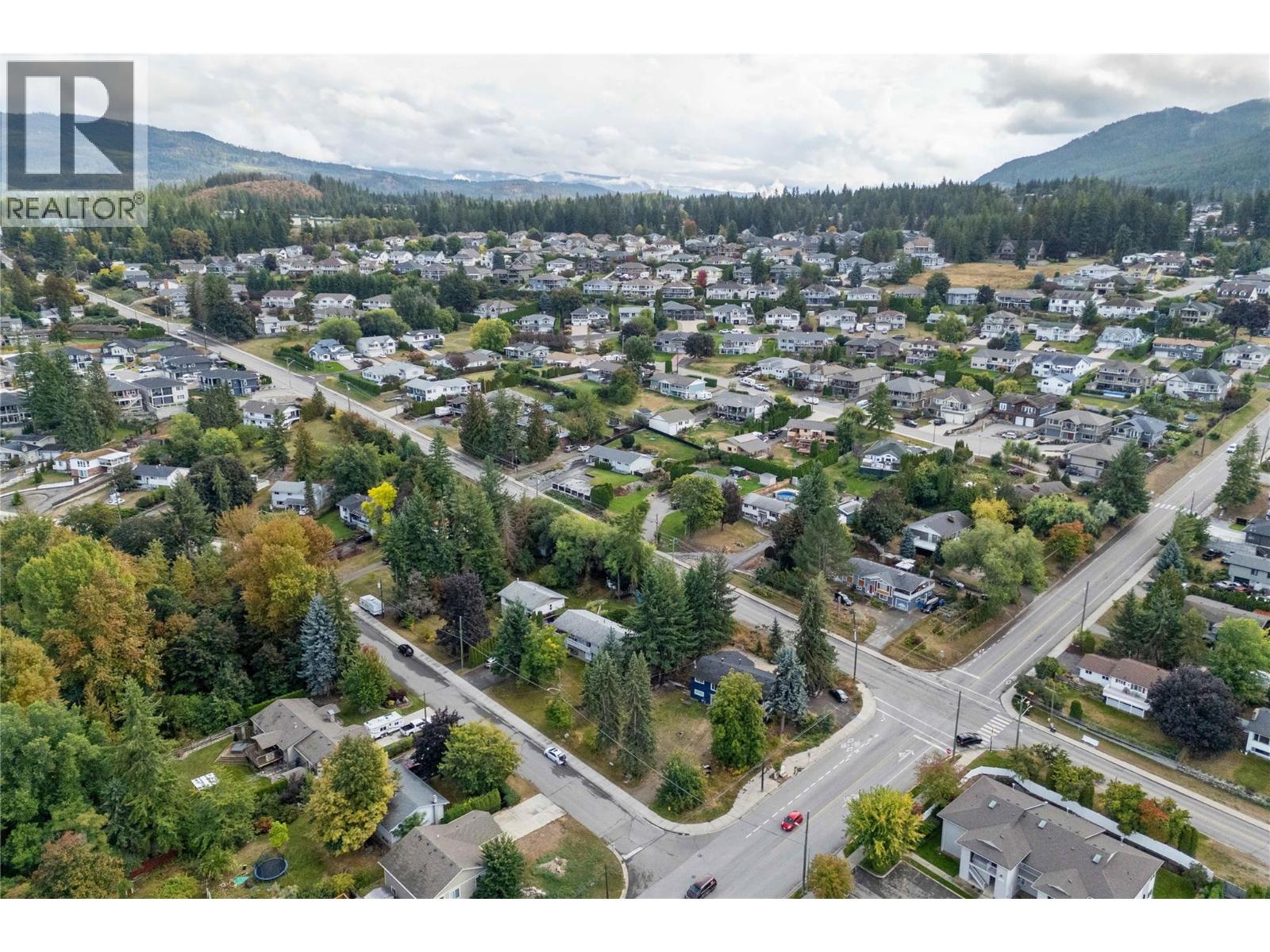 2030 1 Avenue Ne, Salmon Arm, British Columbia  V1E 1Z4 - Photo 19 - 10364607