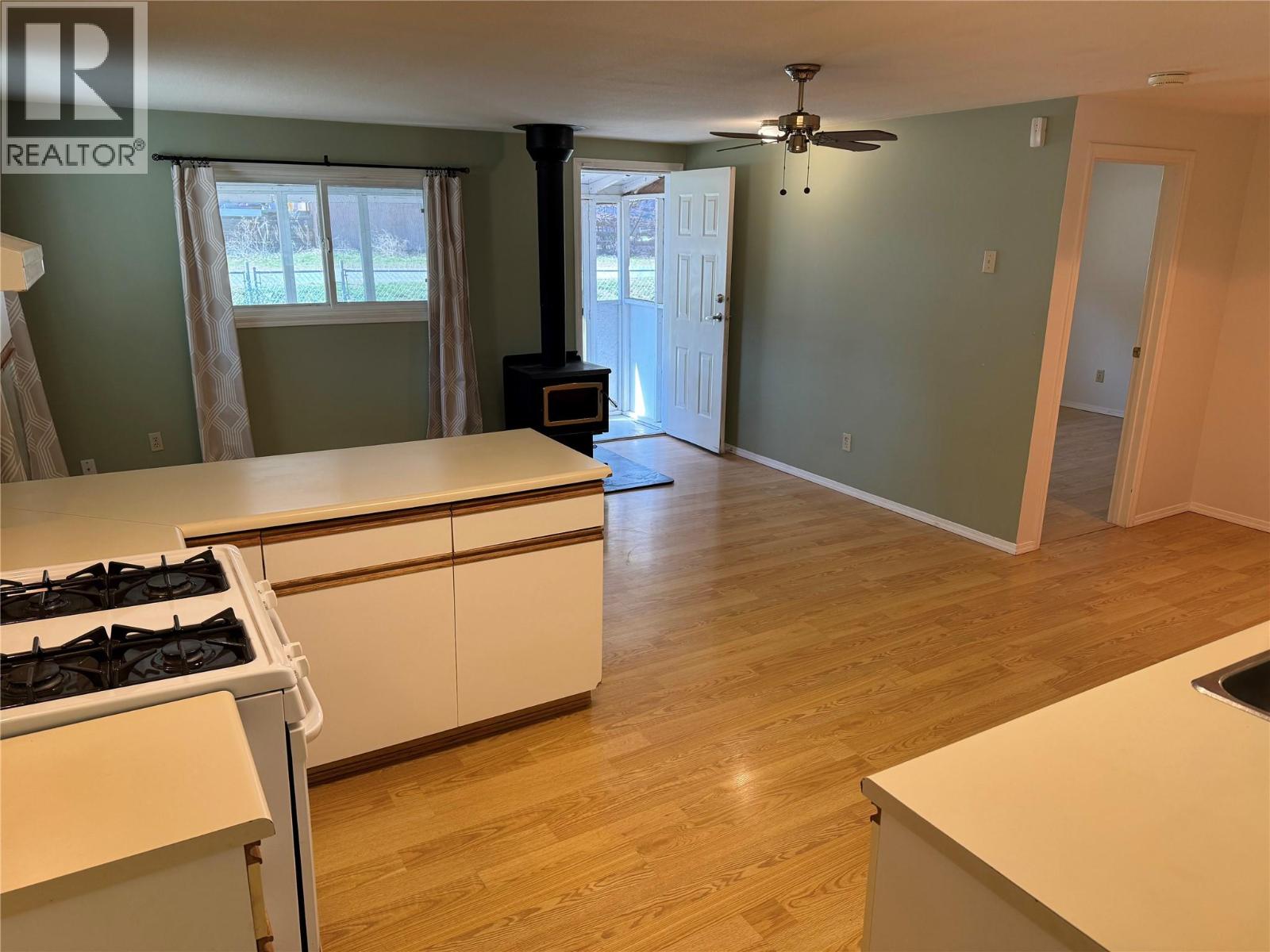 1483 Main Street, Olalla, British Columbia  V0X 1N6 - Photo 10 - 10364674