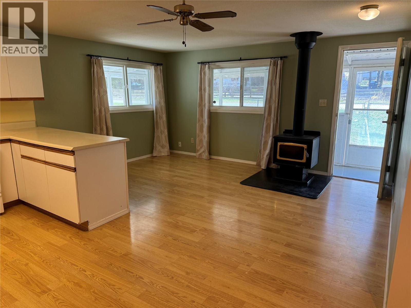 1483 Main Street, Olalla, British Columbia  V0X 1N6 - Photo 11 - 10364674