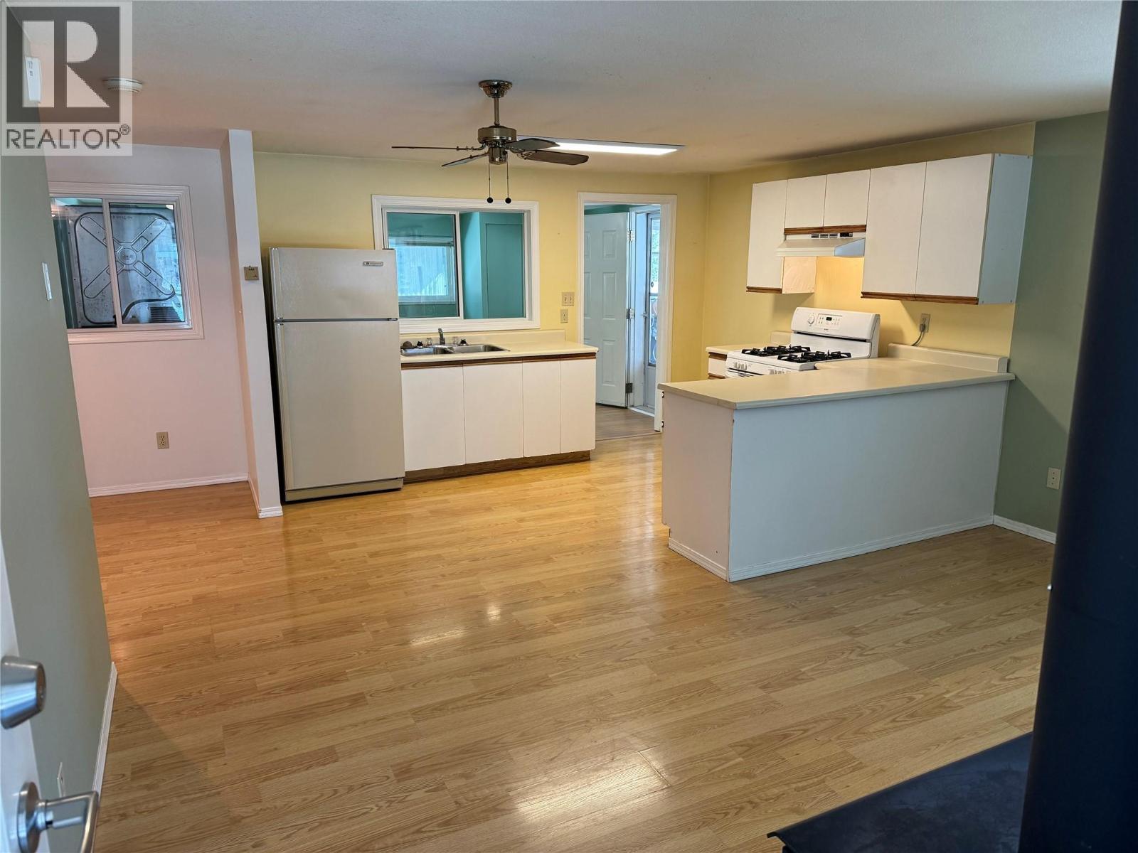 1483 Main Street, Olalla, British Columbia  V0X 1N6 - Photo 9 - 10364674