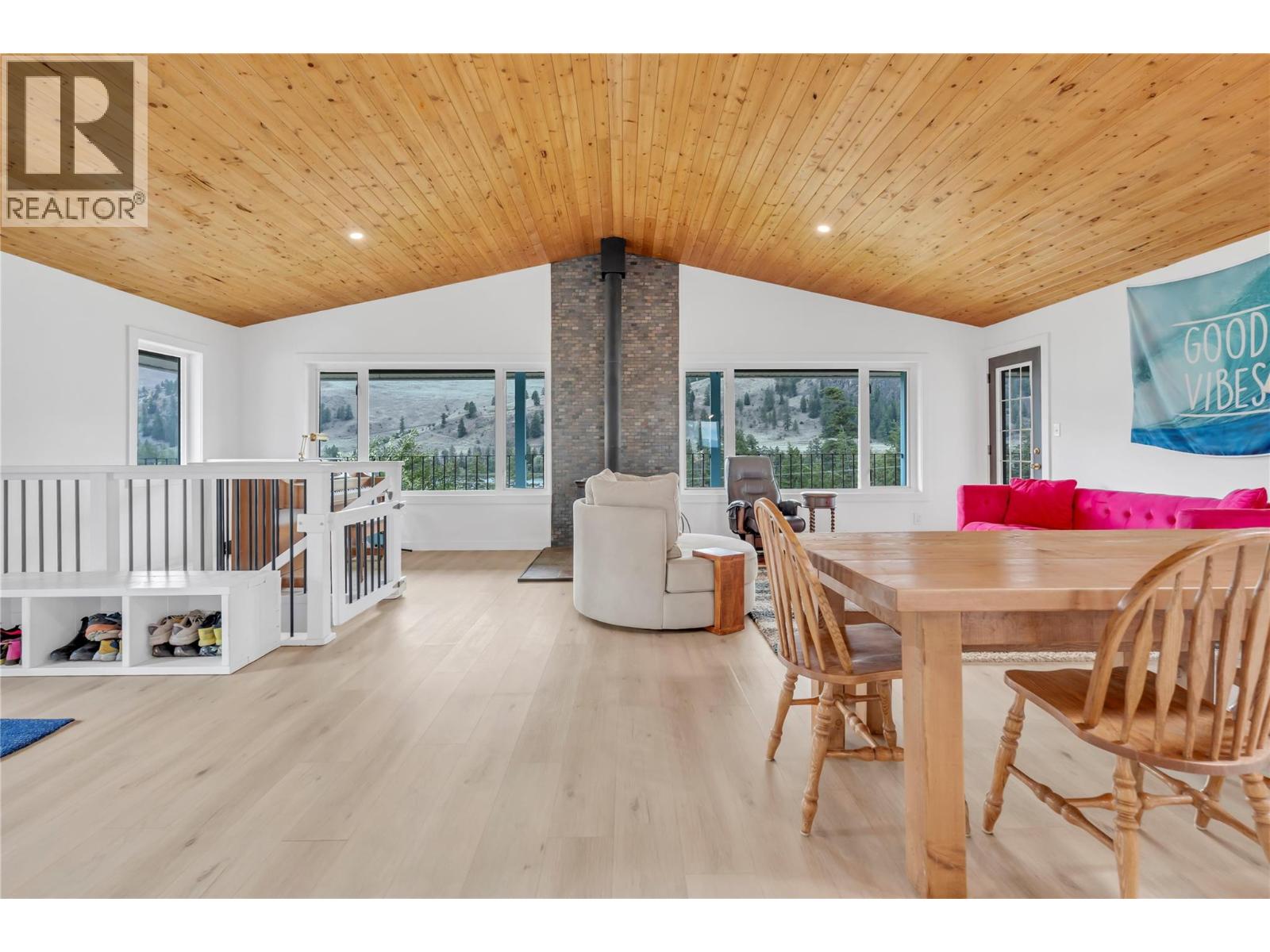 285 Westview Road, Kaleden, British Columbia  V0H 1K0 - Photo 10 - 10364706