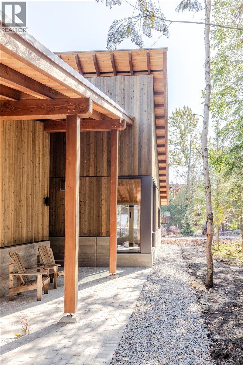 5538 Currie Bowl Way, Fernie, British Columbia  V0B 1M6 - Photo 17 - 10364579