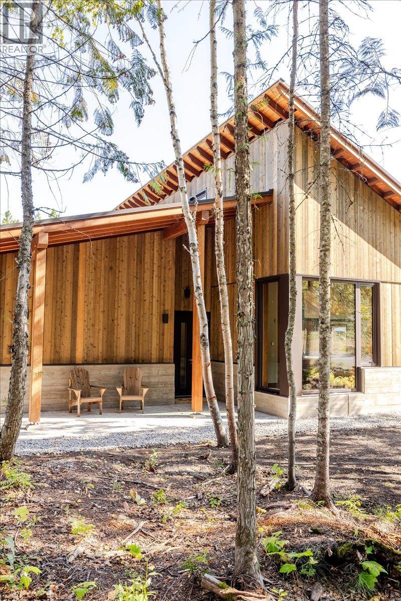 5538 Currie Bowl Way, Fernie, British Columbia  V0B 1M6 - Photo 19 - 10364579