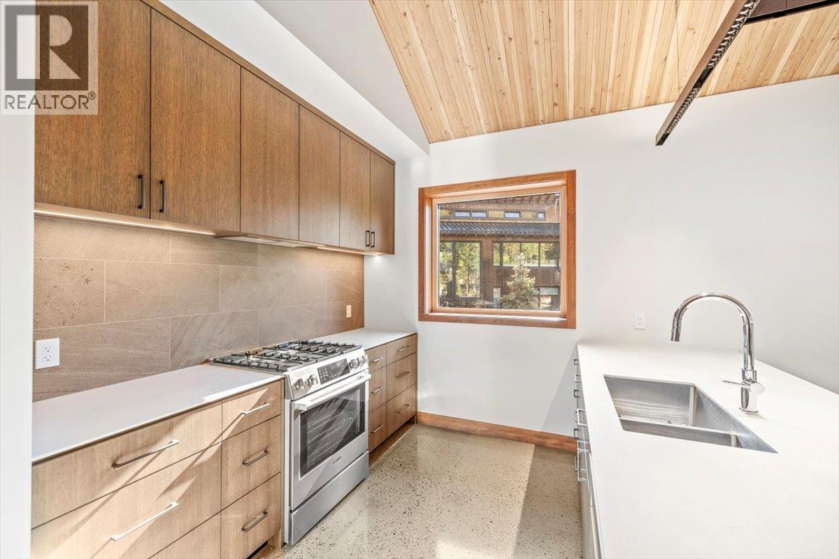 5538 Currie Bowl Way, Fernie, British Columbia  V0B 1M6 - Photo 45 - 10364579