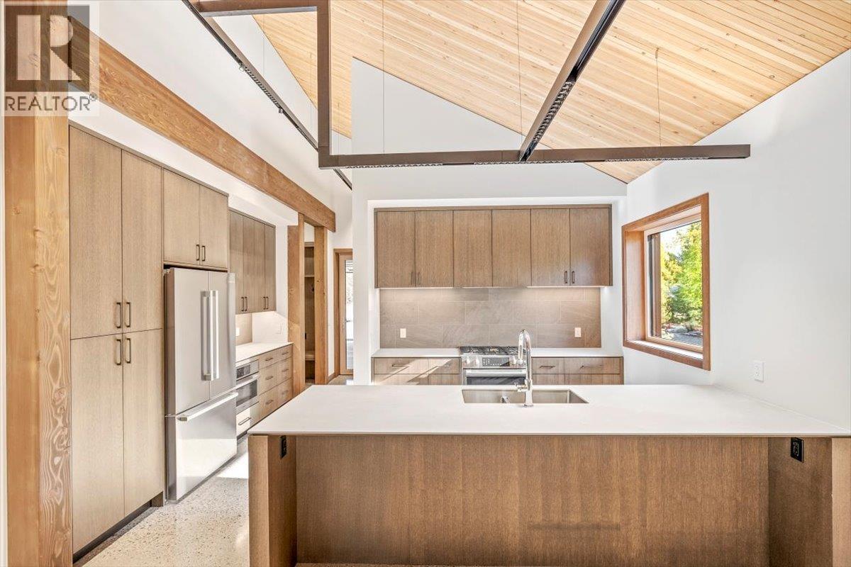 5538 Currie Bowl Way, Fernie, British Columbia  V0B 1M6 - Photo 47 - 10364579