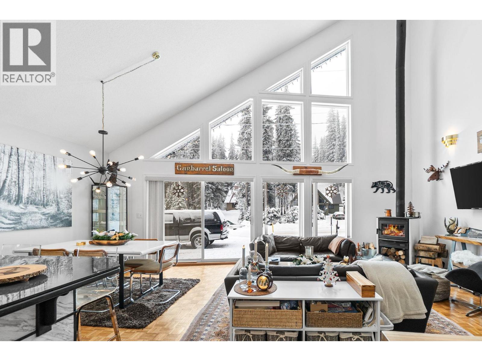 137 Whitetail Road Unit# 1, Apex Mountain, British Columbia  V0X 1K0 - Photo 1 - 10364716