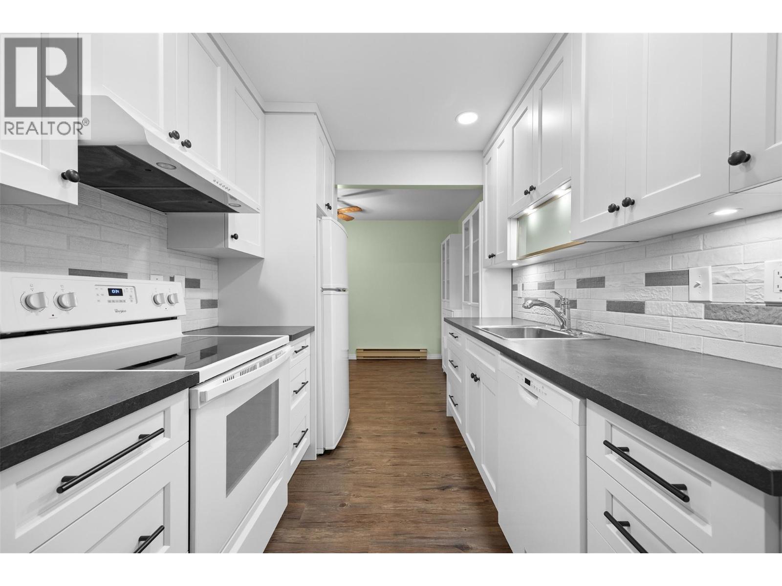 575 Sutherland Avenue Unit# 310, Kelowna, British Columbia  V1Y 8V1 - Photo 4 - 10364514