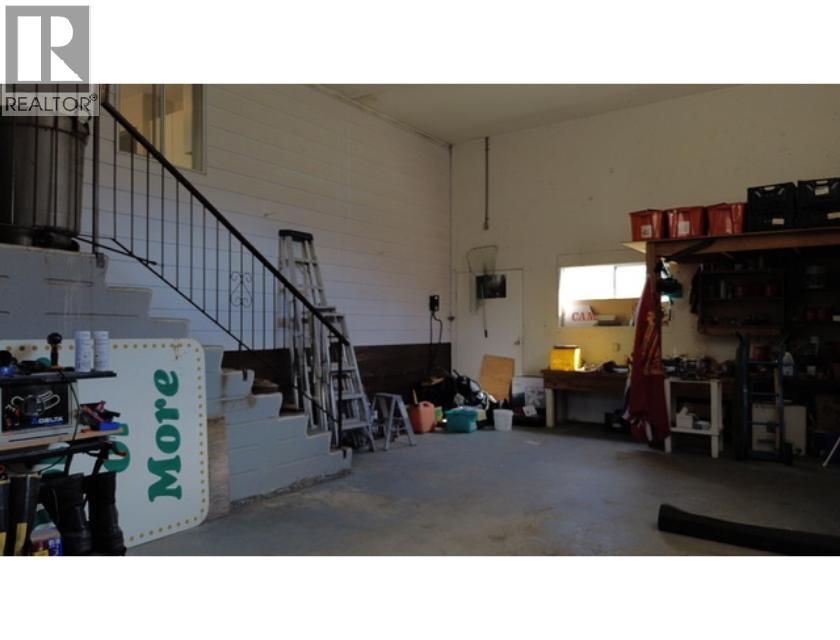 629 Third Avenue, Chase, British Columbia  V0E 1M0 - Photo 10 - 10364330