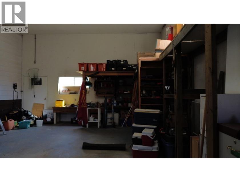 629 Third Avenue, Chase, British Columbia  V0E 1M0 - Photo 11 - 10364330