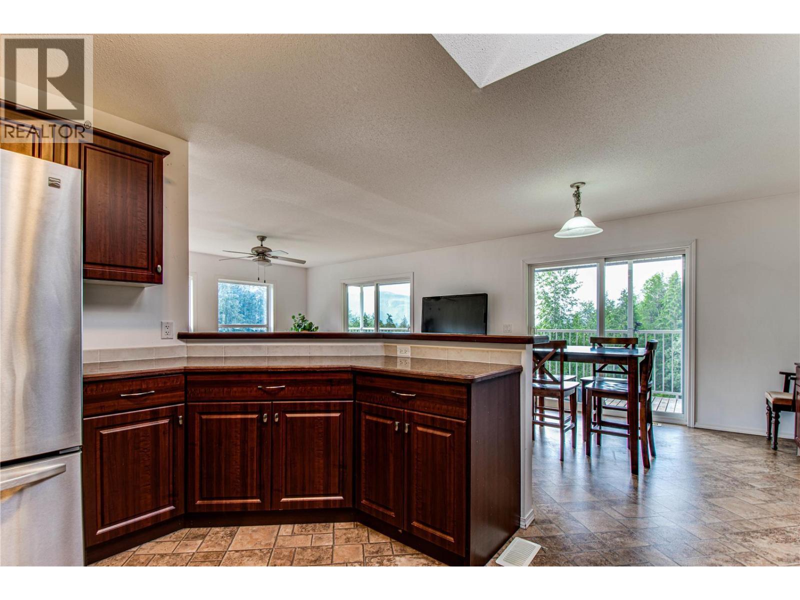 31 Violet Road, Grindrod, British Columbia  V0E 1Y0 - Photo 14 - 10364704