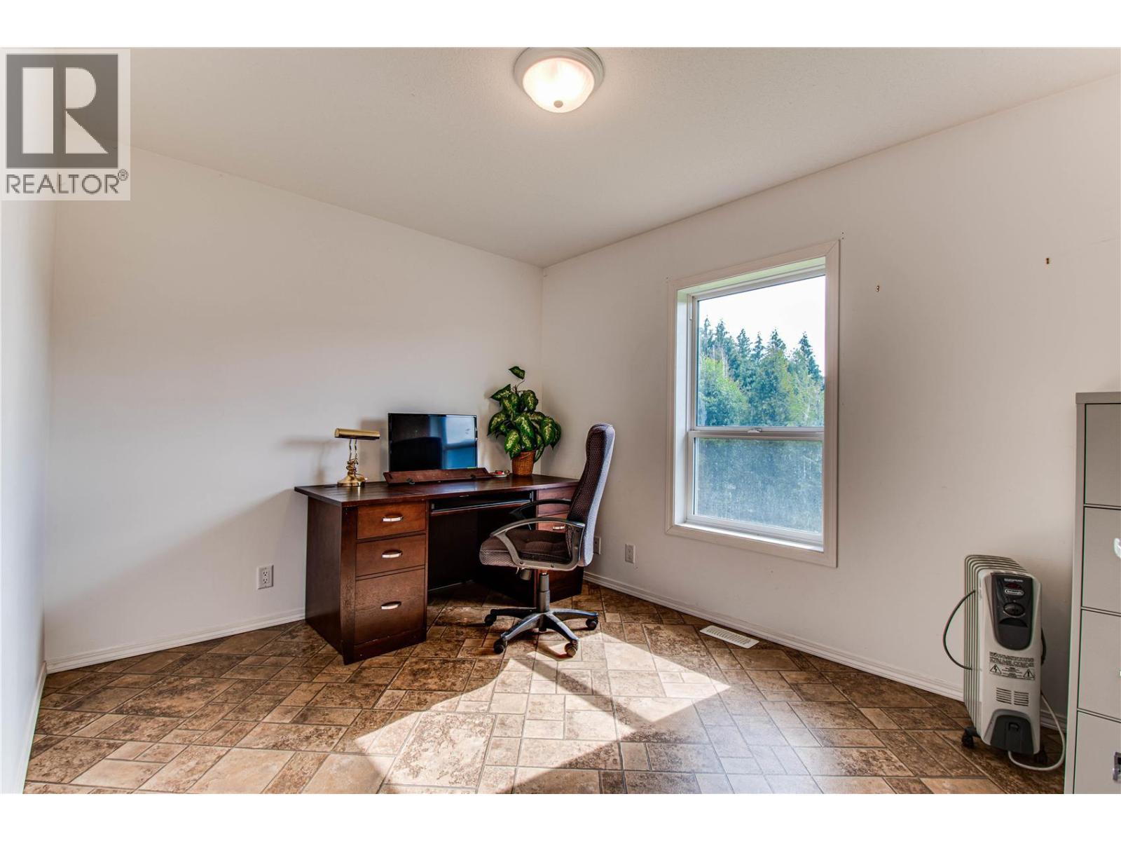 31 Violet Road, Grindrod, British Columbia  V0E 1Y0 - Photo 20 - 10364704