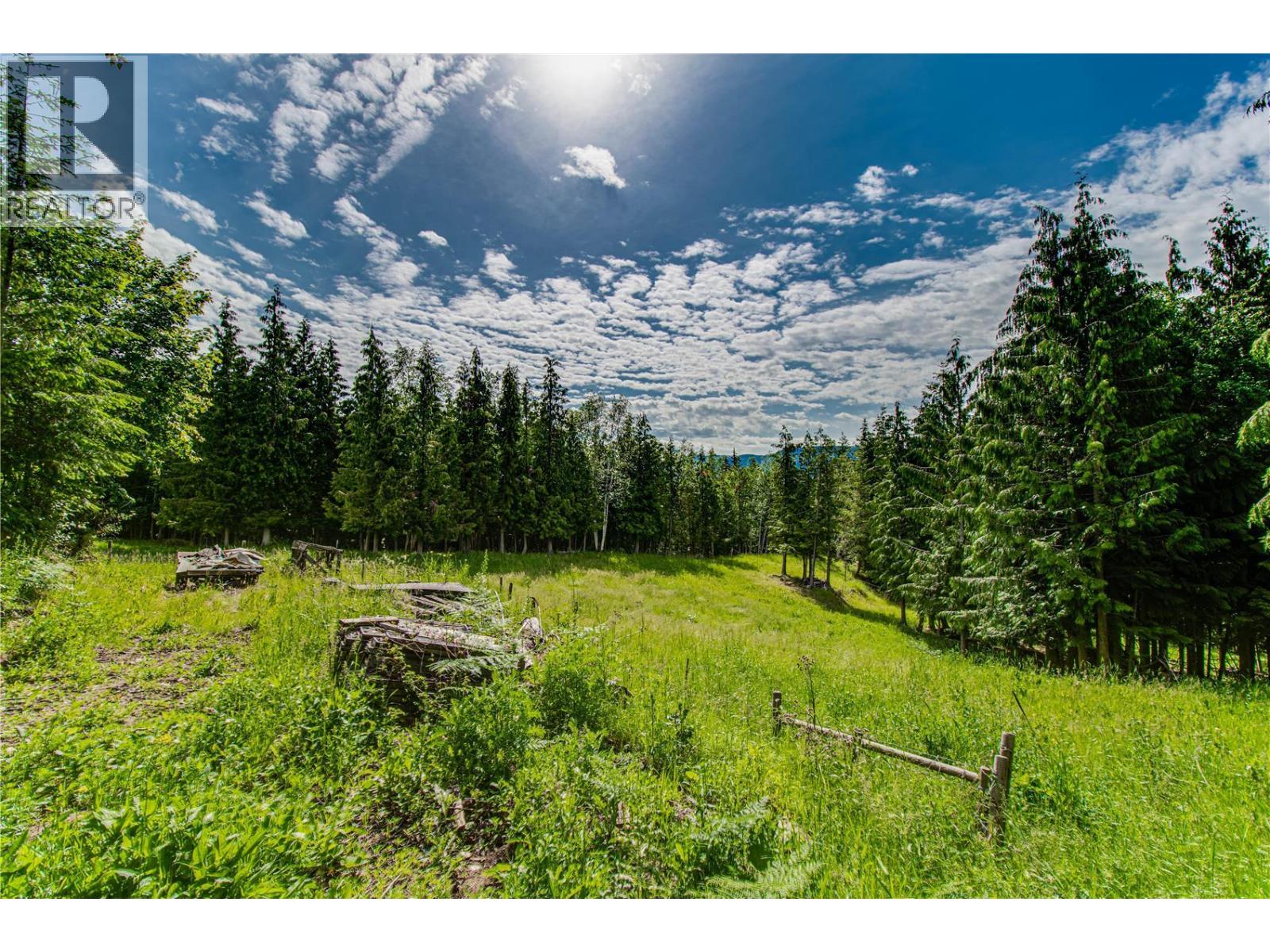 31 Violet Road, Grindrod, British Columbia  V0E 1Y0 - Photo 42 - 10364704