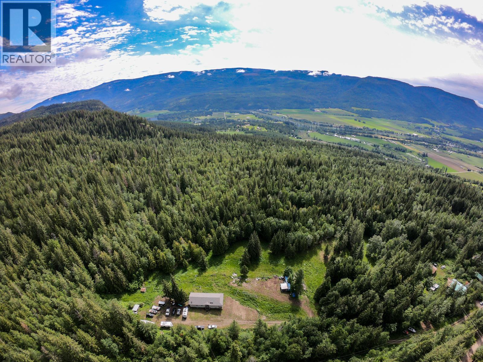 31 Violet Road, Grindrod, British Columbia  V0E 1Y0 - Photo 53 - 10364704