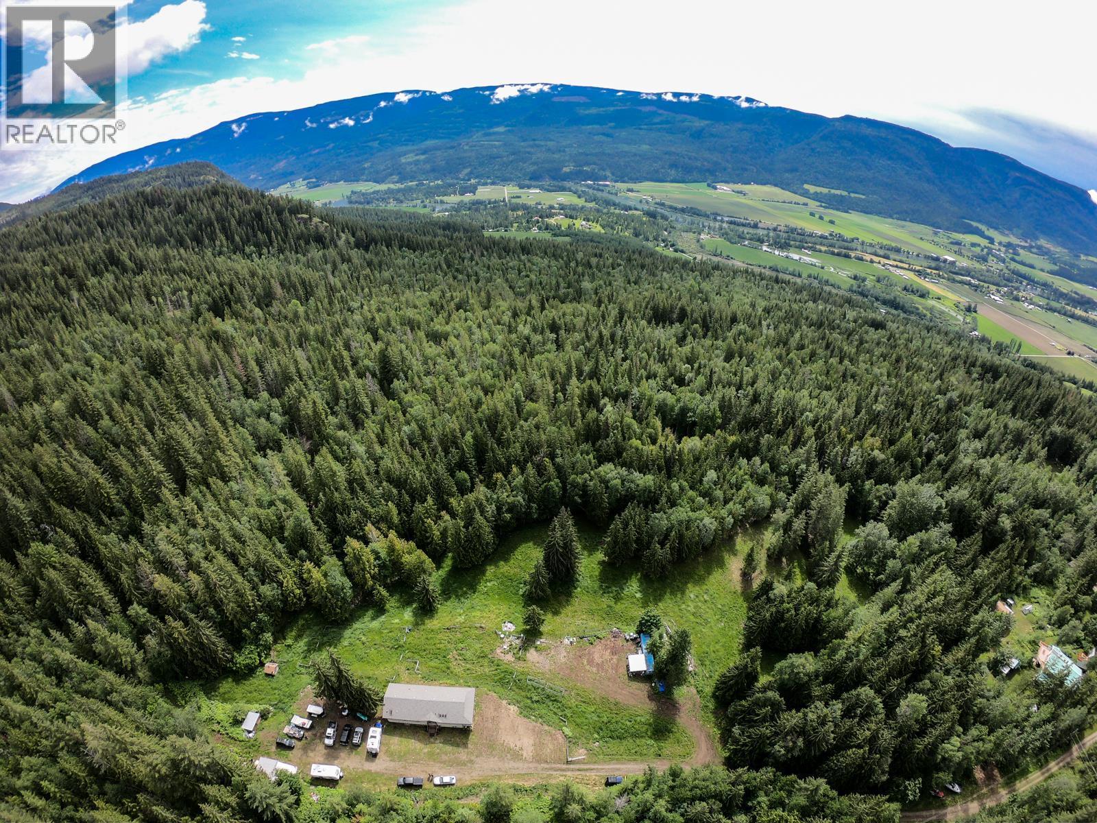 31 Violet Road, Grindrod, British Columbia  V0E 1Y0 - Photo 55 - 10364704