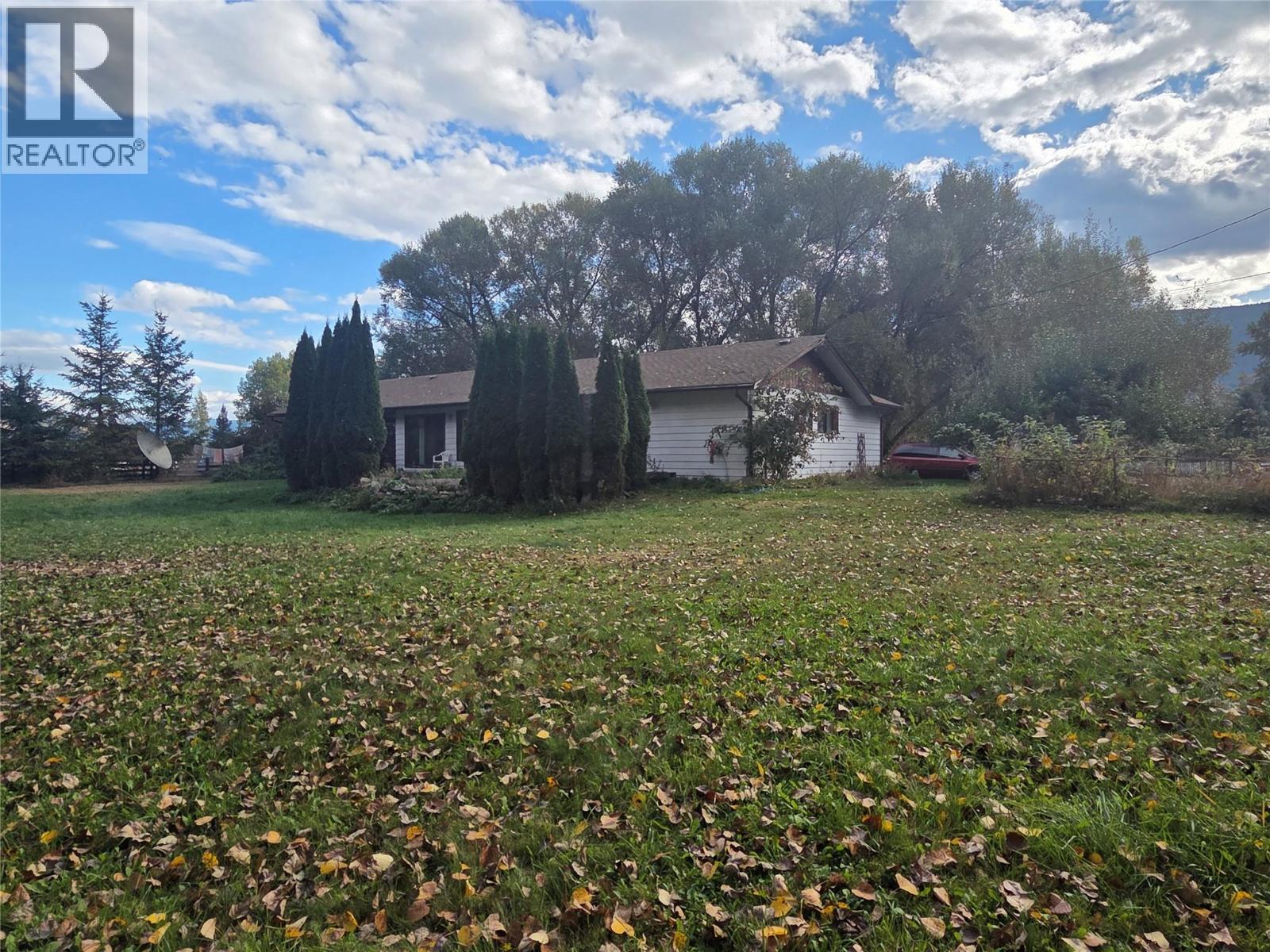 26 Barnes Road, Lumby, British Columbia  V0E 2G7 - Photo 5 - 10364604