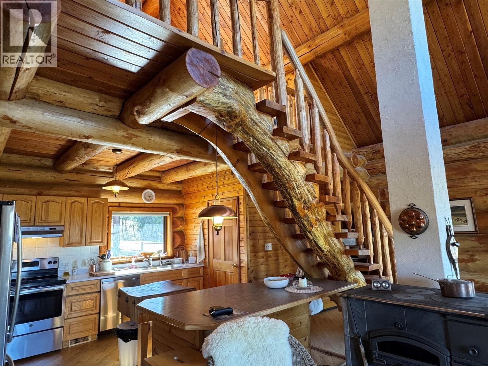 6540 Stanley Road, Ta Ta Creek, British Columbia  V0B 2H0 - Photo 19 - 10364408