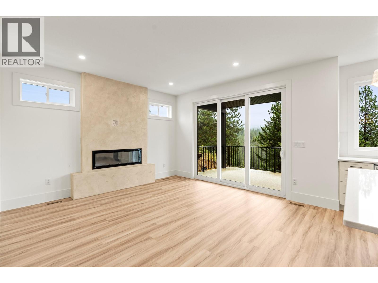 7005/7013 Manning Place, Vernon, British Columbia  V1B 0B6 - Photo 17 - 10364381