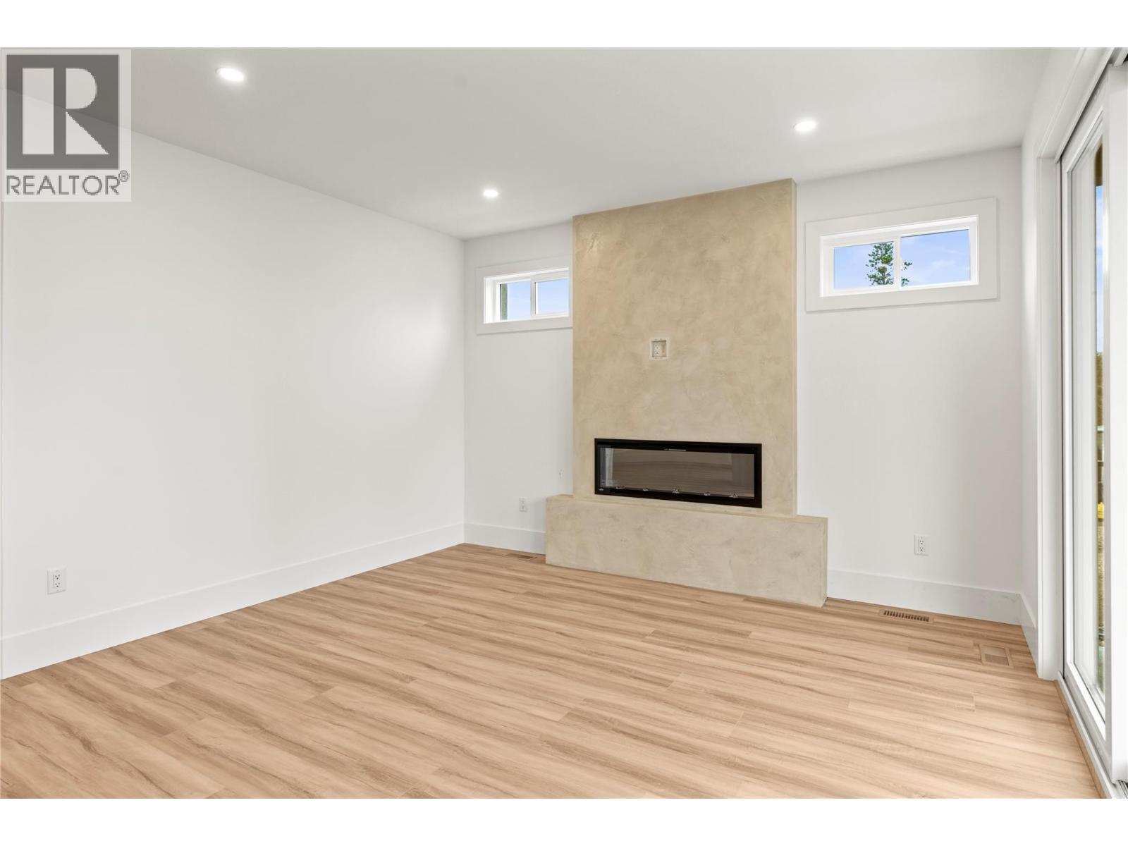 7005/7013 Manning Place, Vernon, British Columbia  V1B 0B6 - Photo 18 - 10364381