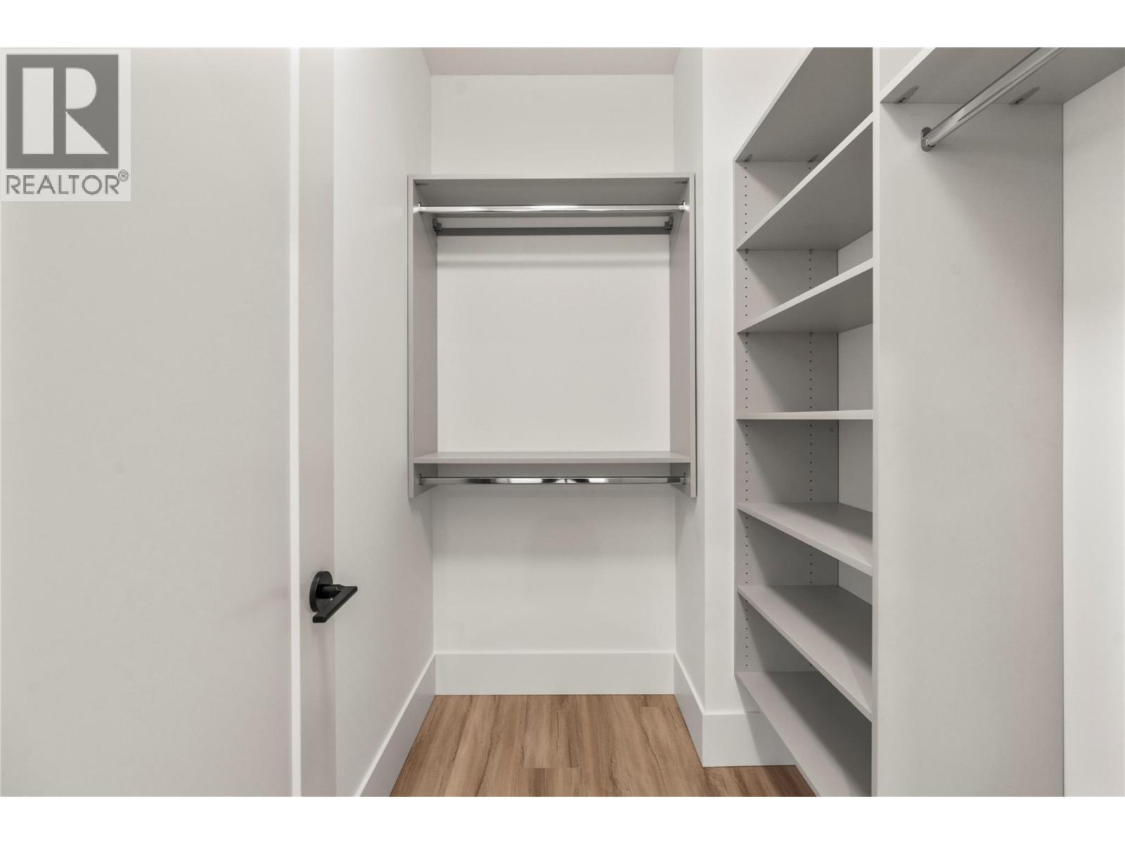 7005/7013 Manning Place, Vernon, British Columbia  V1B 0B6 - Photo 24 - 10364381