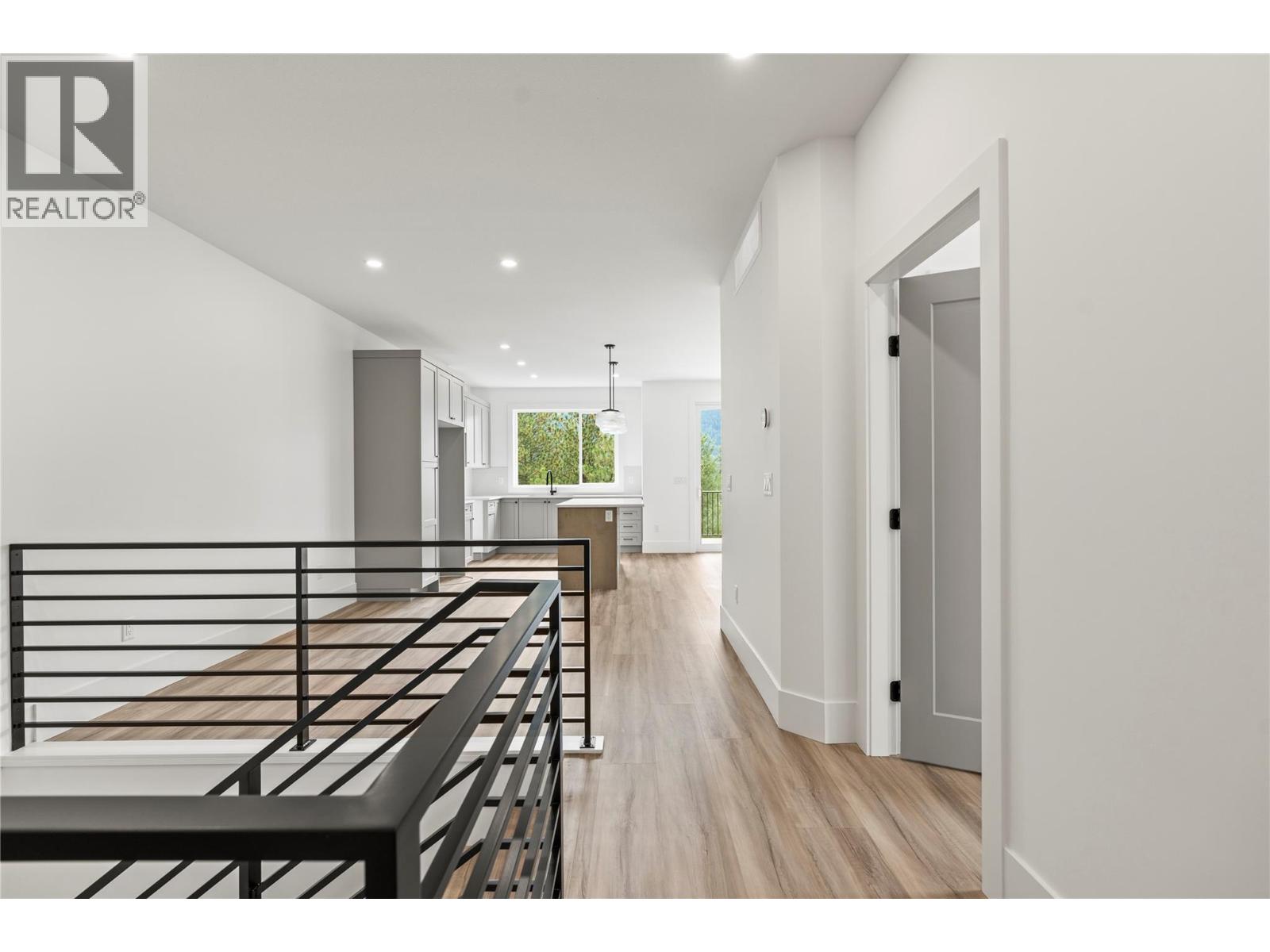 7005/7013 Manning Place, Vernon, British Columbia  V1B 0B6 - Photo 32 - 10364381