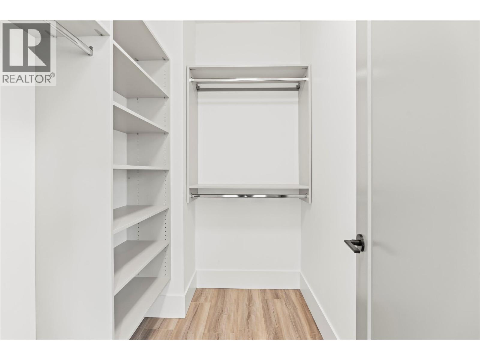 7005/7013 Manning Place, Vernon, British Columbia  V1B 0B6 - Photo 35 - 10364381