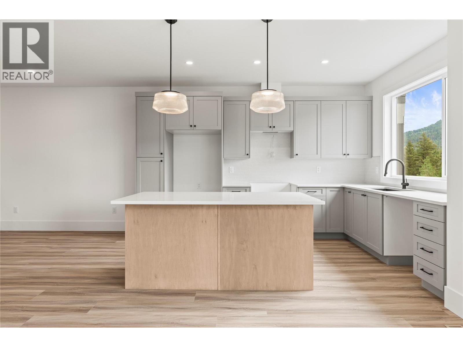 7005/7013 Manning Place, Vernon, British Columbia  V1B 0B6 - Photo 40 - 10364381