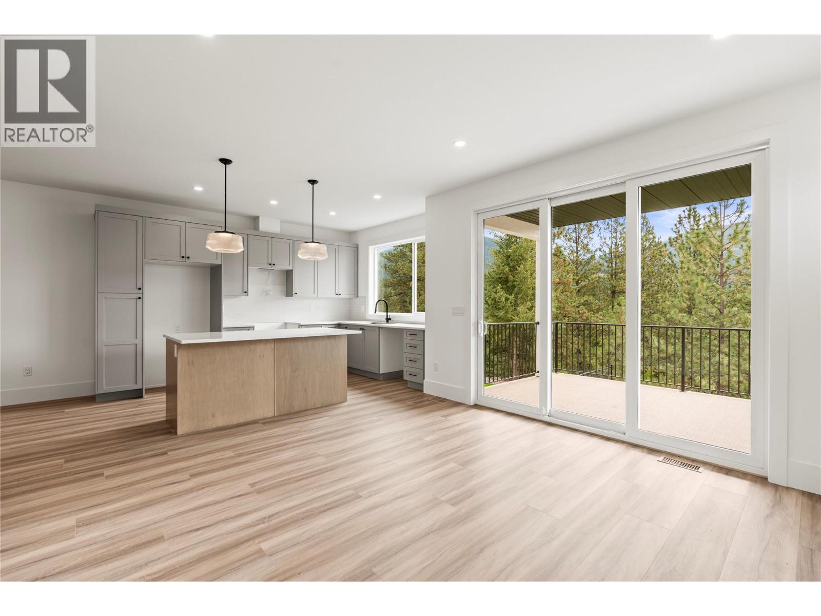 7005/7013 Manning Place, Vernon, British Columbia  V1B 0B6 - Photo 43 - 10364381