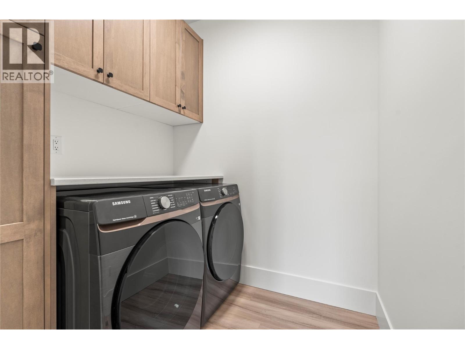 7005/7013 Manning Place, Vernon, British Columbia  V1B 0B6 - Photo 8 - 10364381