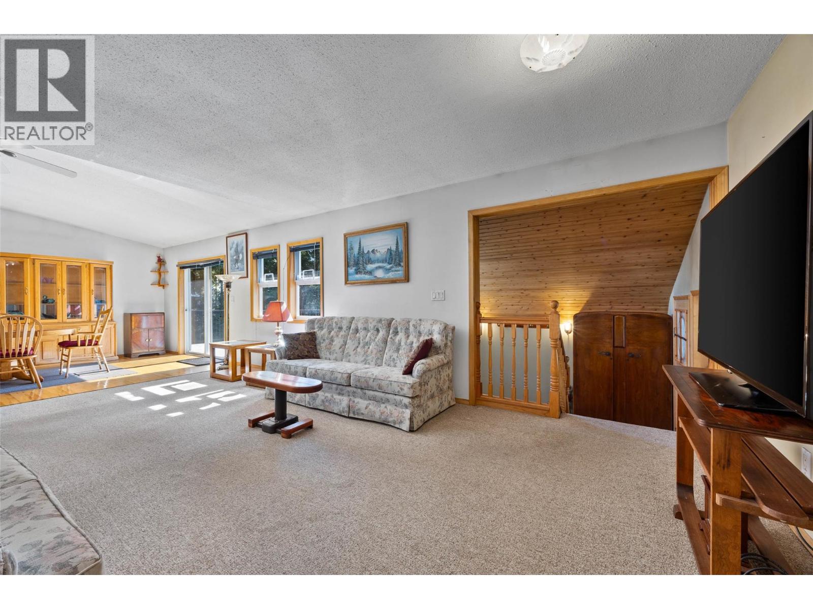 7650 Mountain Drive, Anglemont, British Columbia  V0E 1M8 - Photo 23 - 10363428