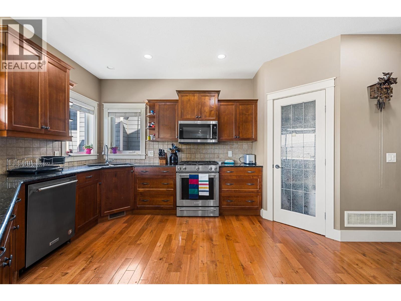 5450 South Perimeter Way, Kelowna, British Columbia  V1W 5C6 - Photo 11 - 10364715