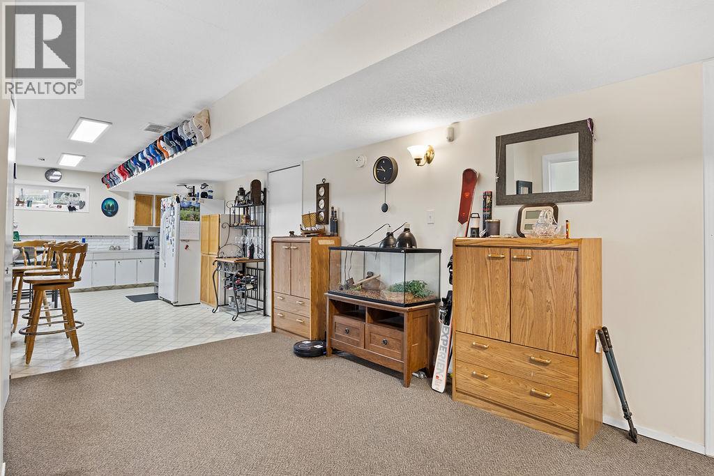 2429 Salmon River Road, Salmon Arm, British Columbia  V1E 4M1 - Photo 30 - 10364740