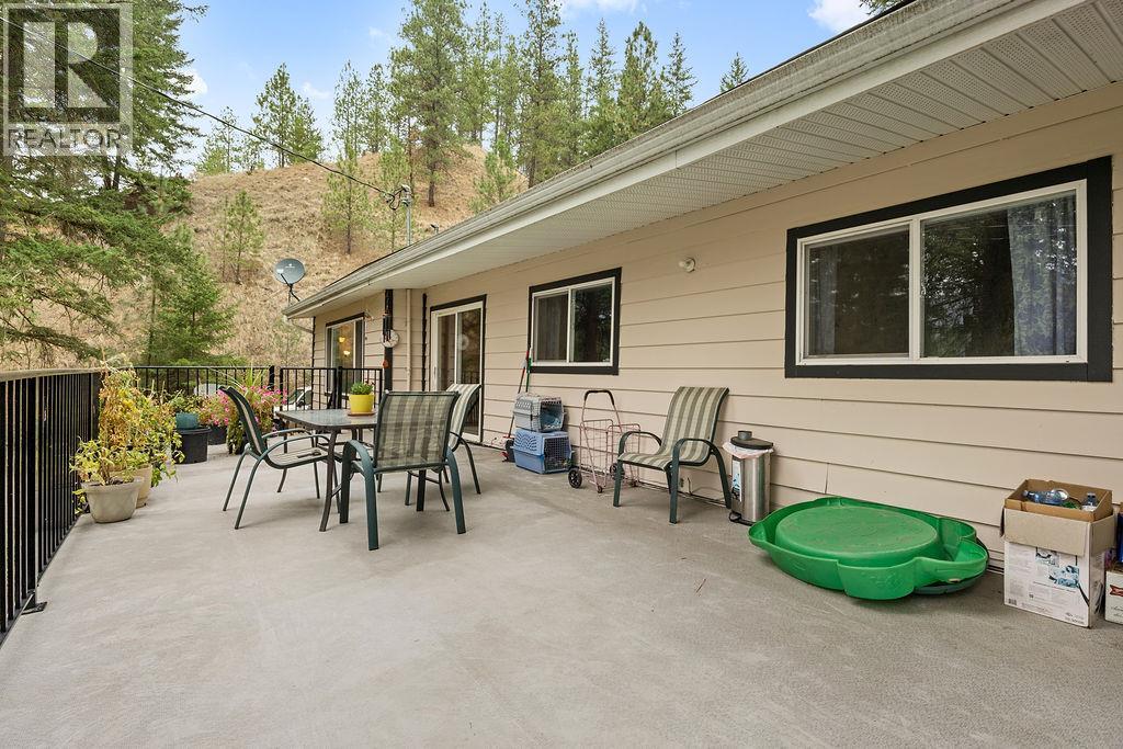 2429 Salmon River Road, Salmon Arm, British Columbia  V1E 4M1 - Photo 54 - 10364740