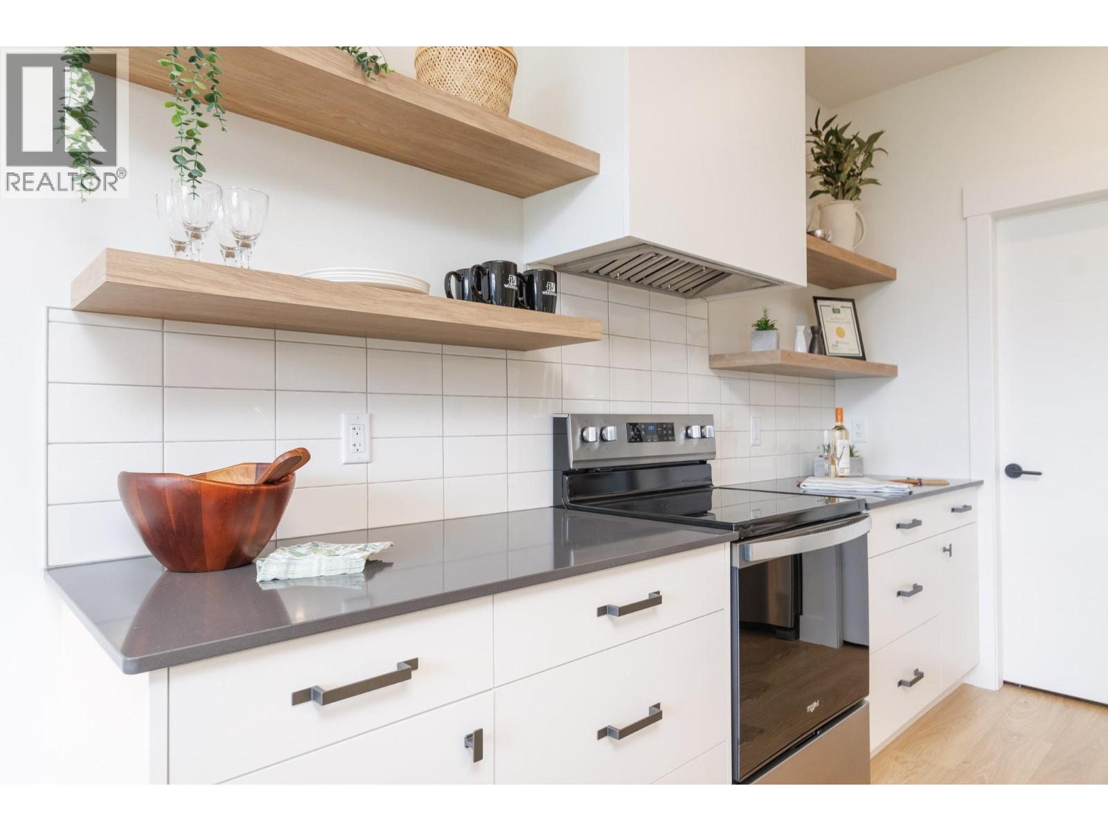 111 20 Street Se, Salmon Arm, British Columbia  V1E 1T8 - Photo 18 - 10364599