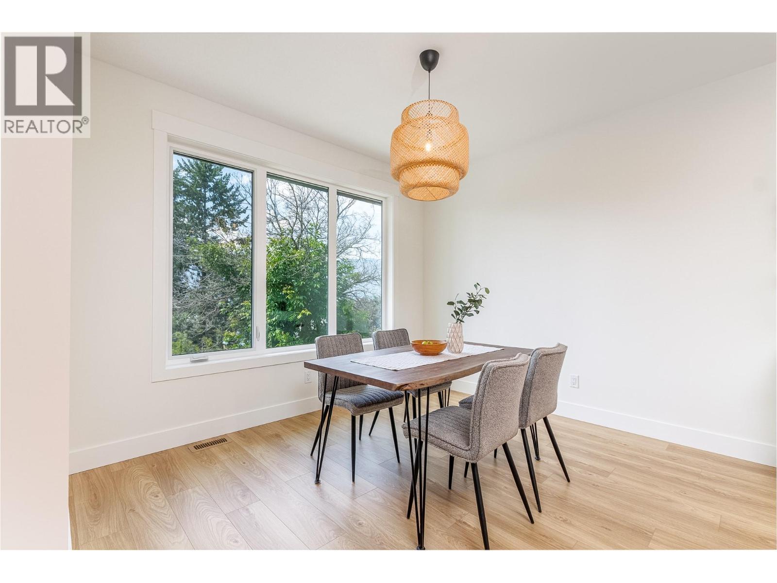 111 20 Street Se, Salmon Arm, British Columbia  V1E 1T8 - Photo 19 - 10364599