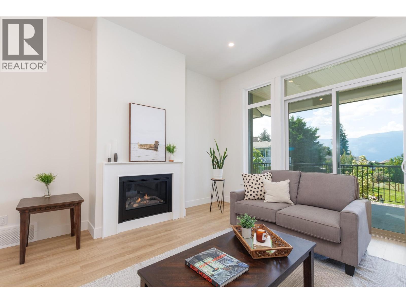 111 20 Street Se, Salmon Arm, British Columbia  V1E 1T8 - Photo 7 - 10364599