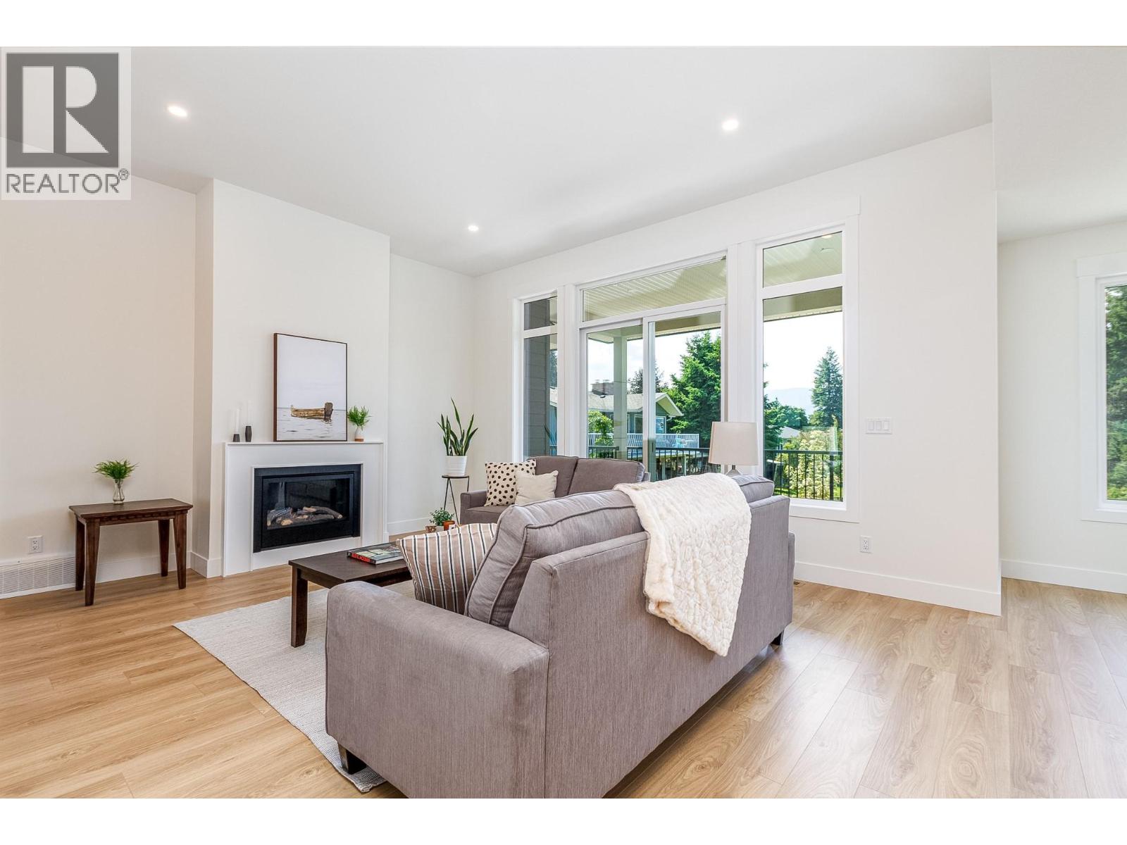 111 20 Street Se, Salmon Arm, British Columbia  V1E 1T8 - Photo 9 - 10364599