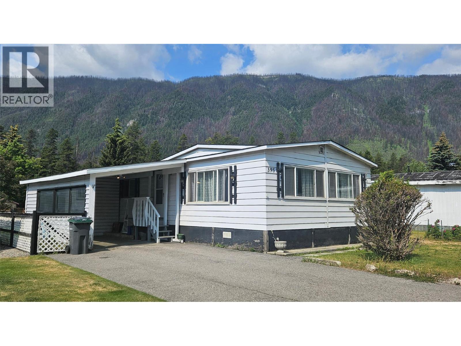 395 Red Cedar Crescent, Sparwood, British Columbia  V0B 2G0 - Photo 1 - 10360603