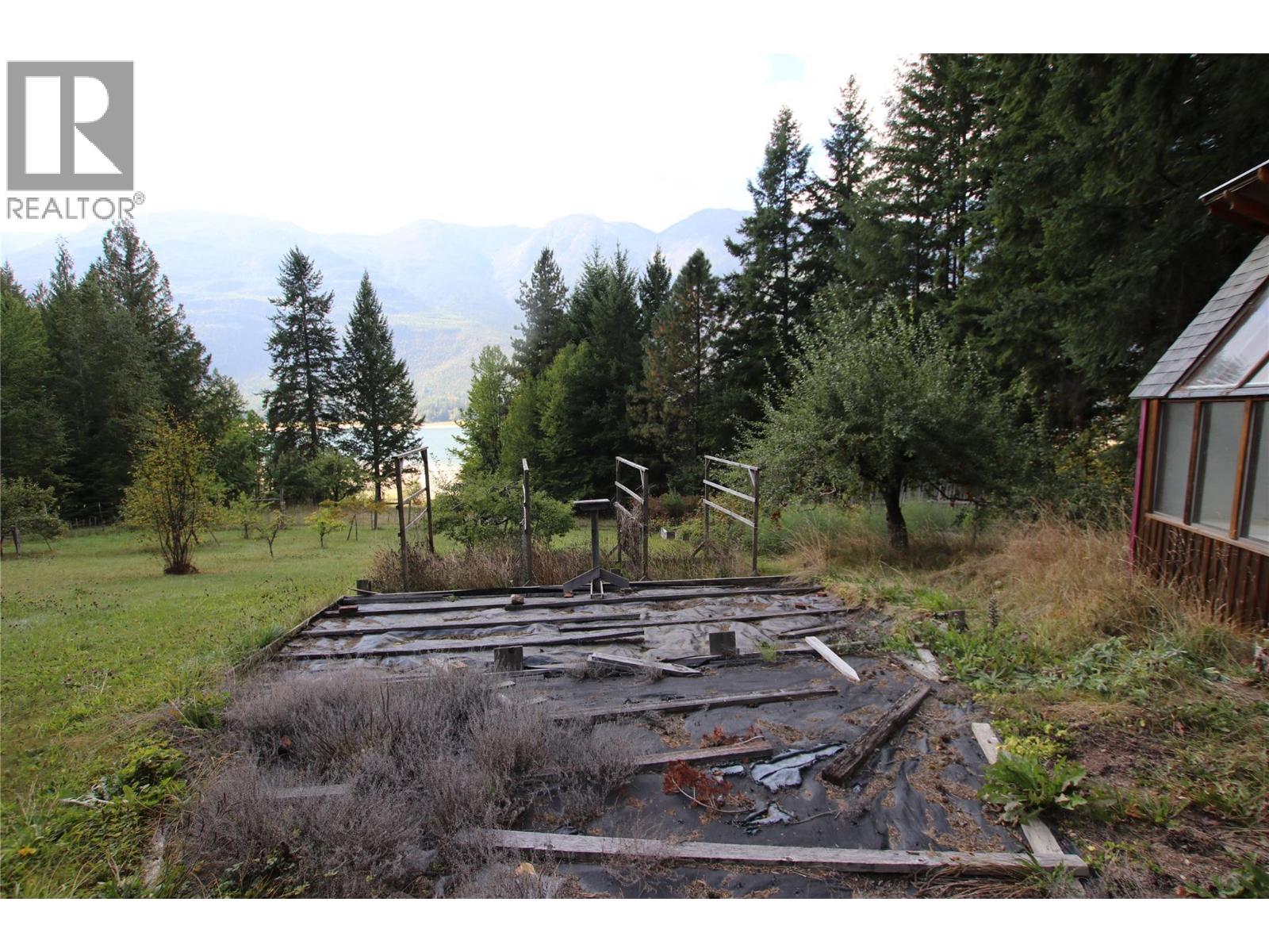 4512 Highway 6, Burton, British Columbia  V0G 1R1 - Photo 25 - 10364730