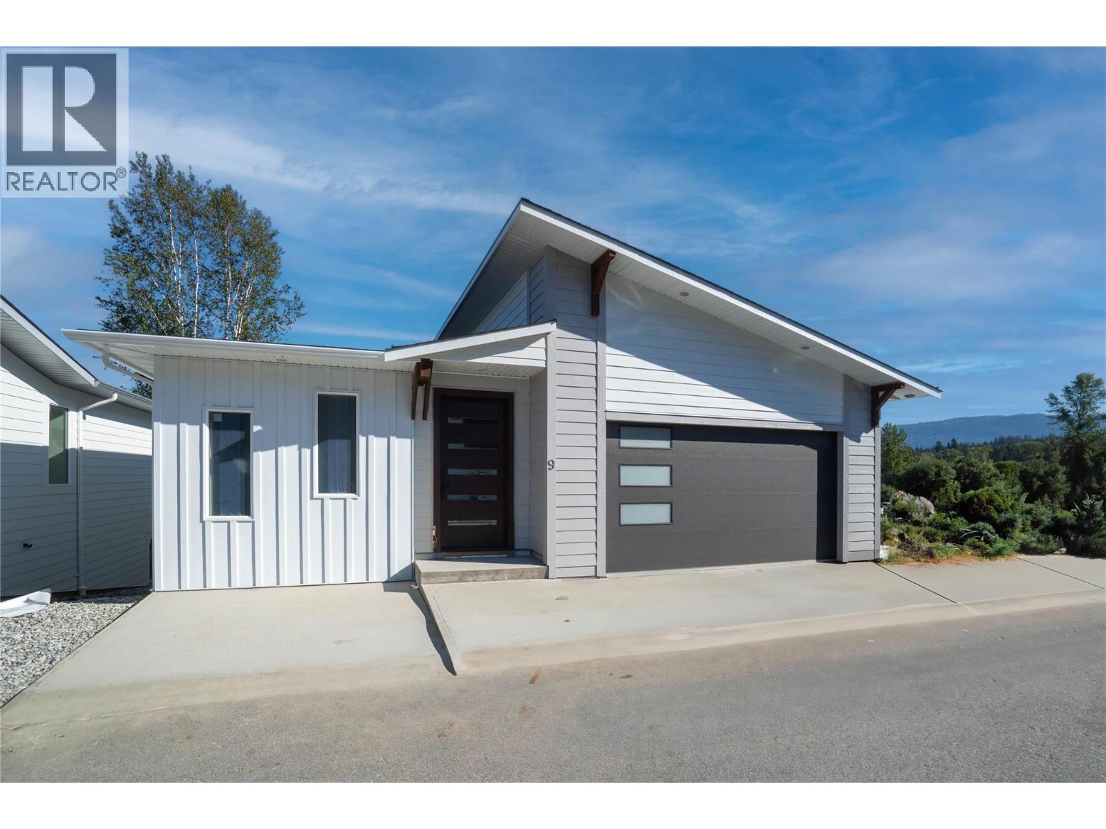 1840 10 Street Sw Unit# 9, Salmon Arm, British Columbia  V1E 0H2 - Photo 1 - 10364751