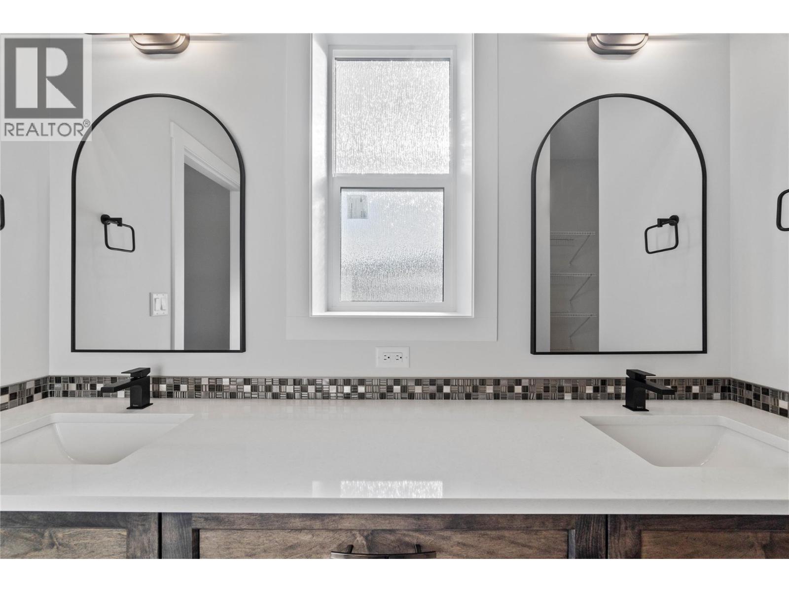 1840 10 Street Sw Unit# 9, Salmon Arm, British Columbia  V1E 0H2 - Photo 24 - 10364751