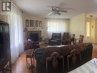 2455 5th Avenue Ne, Salmon Arm, British Columbia  V1E 1Y9 - Photo 6 - 10364513