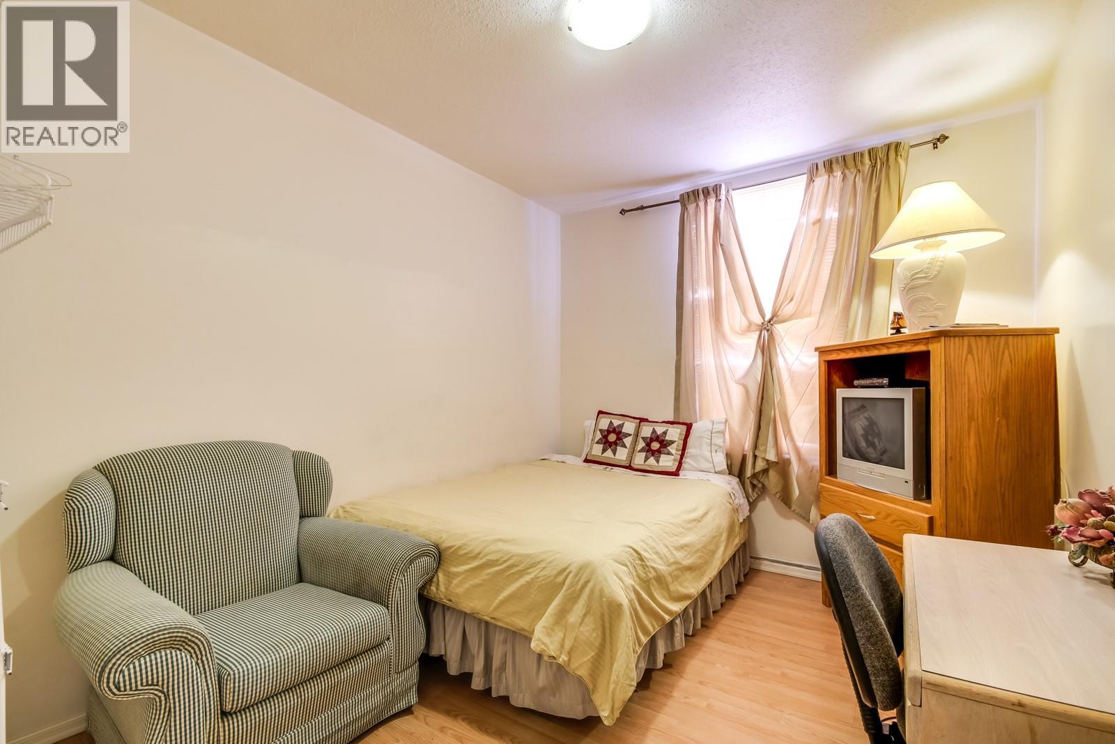 730 Bernard Avenue, Kelowna, British Columbia  V1Y 6P5 - Photo 9 - 10364717