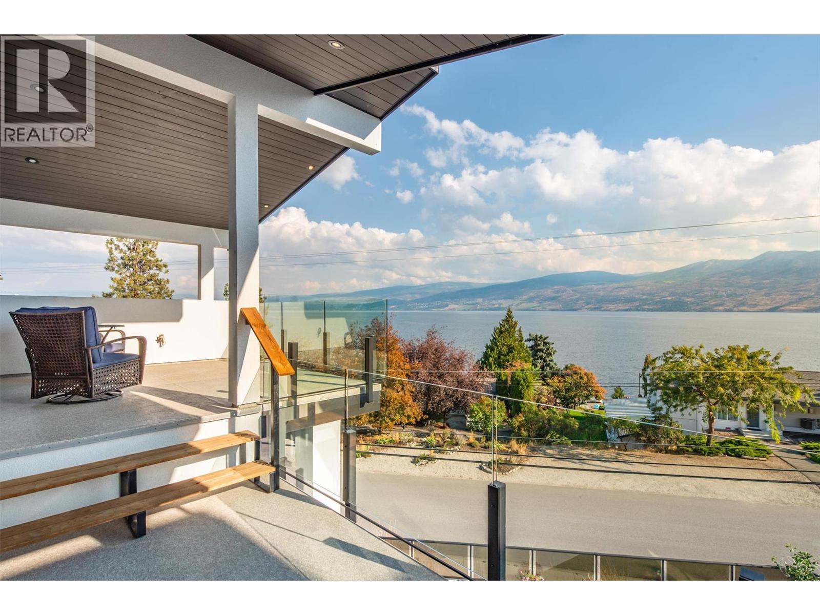 3961 Beachview Drive E, West Kelowna, British Columbia  V4T 2K1 - Photo 28 - 10364425