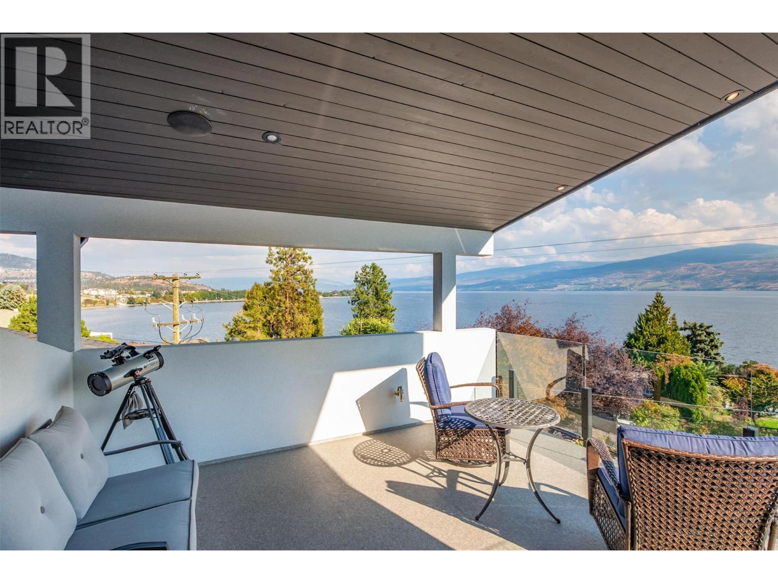 3961 Beachview Drive E, West Kelowna, British Columbia  V4T 2K1 - Photo 32 - 10364425