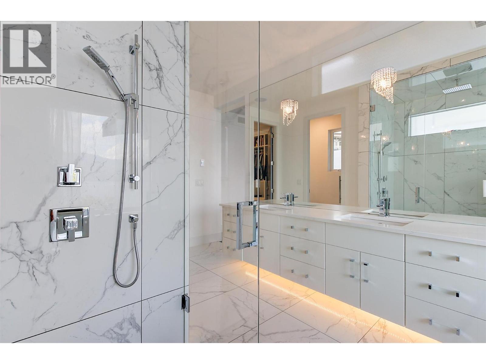 3961 Beachview Drive E, West Kelowna, British Columbia  V4T 2K1 - Photo 38 - 10364425