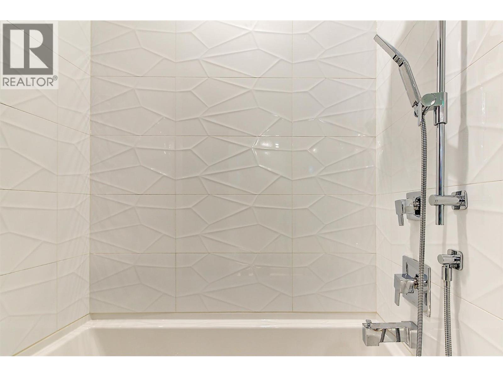 3961 Beachview Drive E, West Kelowna, British Columbia  V4T 2K1 - Photo 45 - 10364425